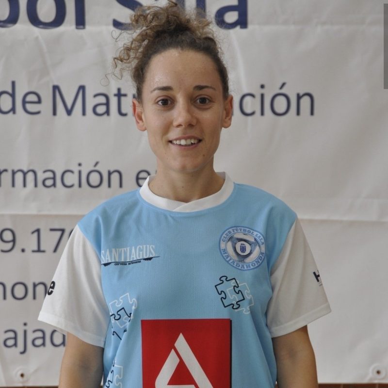 Andrea Feijoo (Jugadora Majadahonda FSF): "Mantengo la ilusión con la que empecé la temporada y me encuentro motivada para seguir aprendiendo y mejorando."