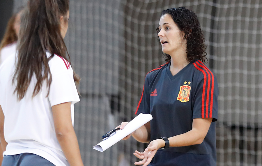 Cláudia Pons, hace balance de la Temporada y los retos que le vienen a la Selección Española de Fútbol Sala Femenino