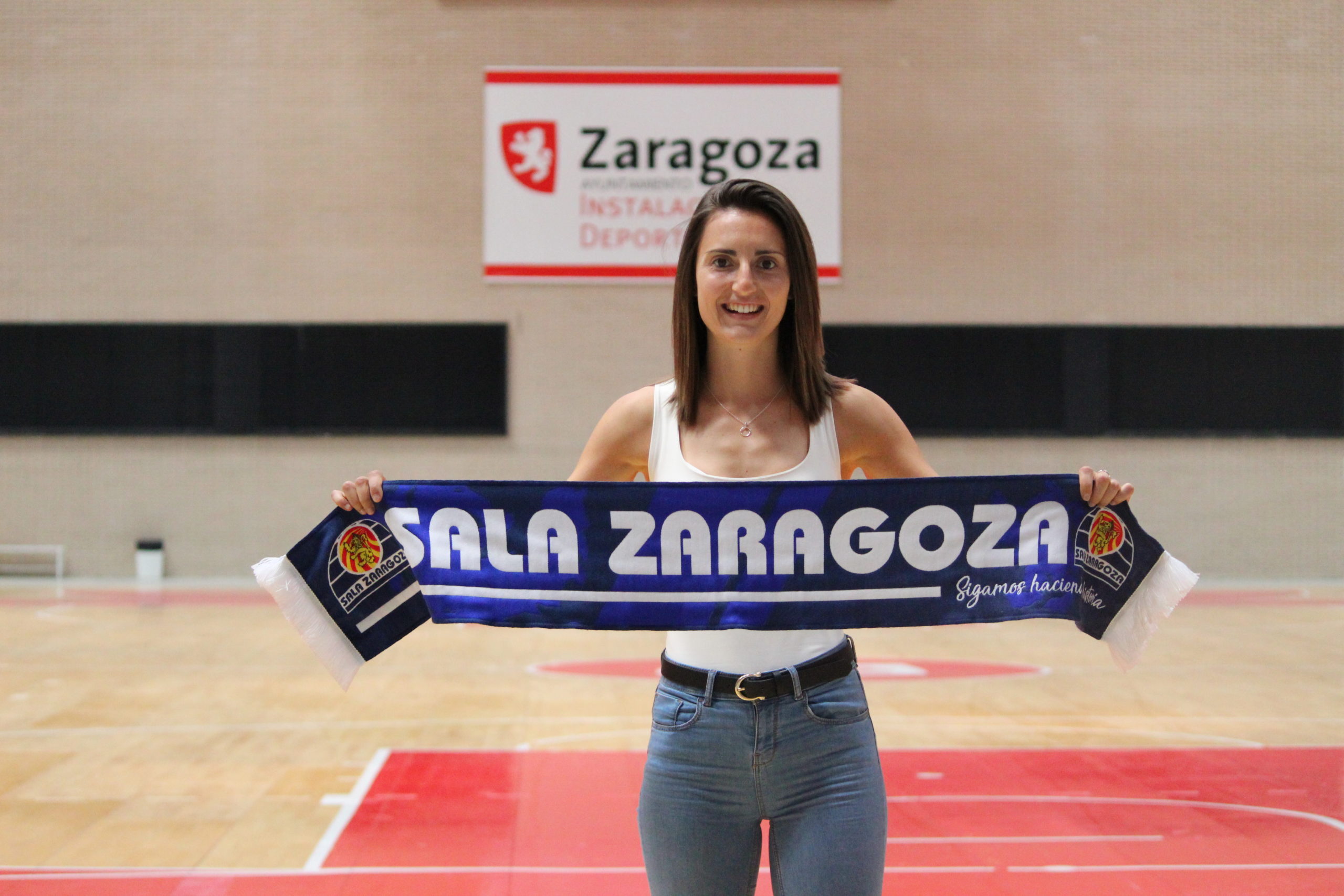 Entrevista a Ana Etayo, portera de Sala Zaragoza en "Tal Como nos Oyes" de Hoy por Hoy Zaragoza