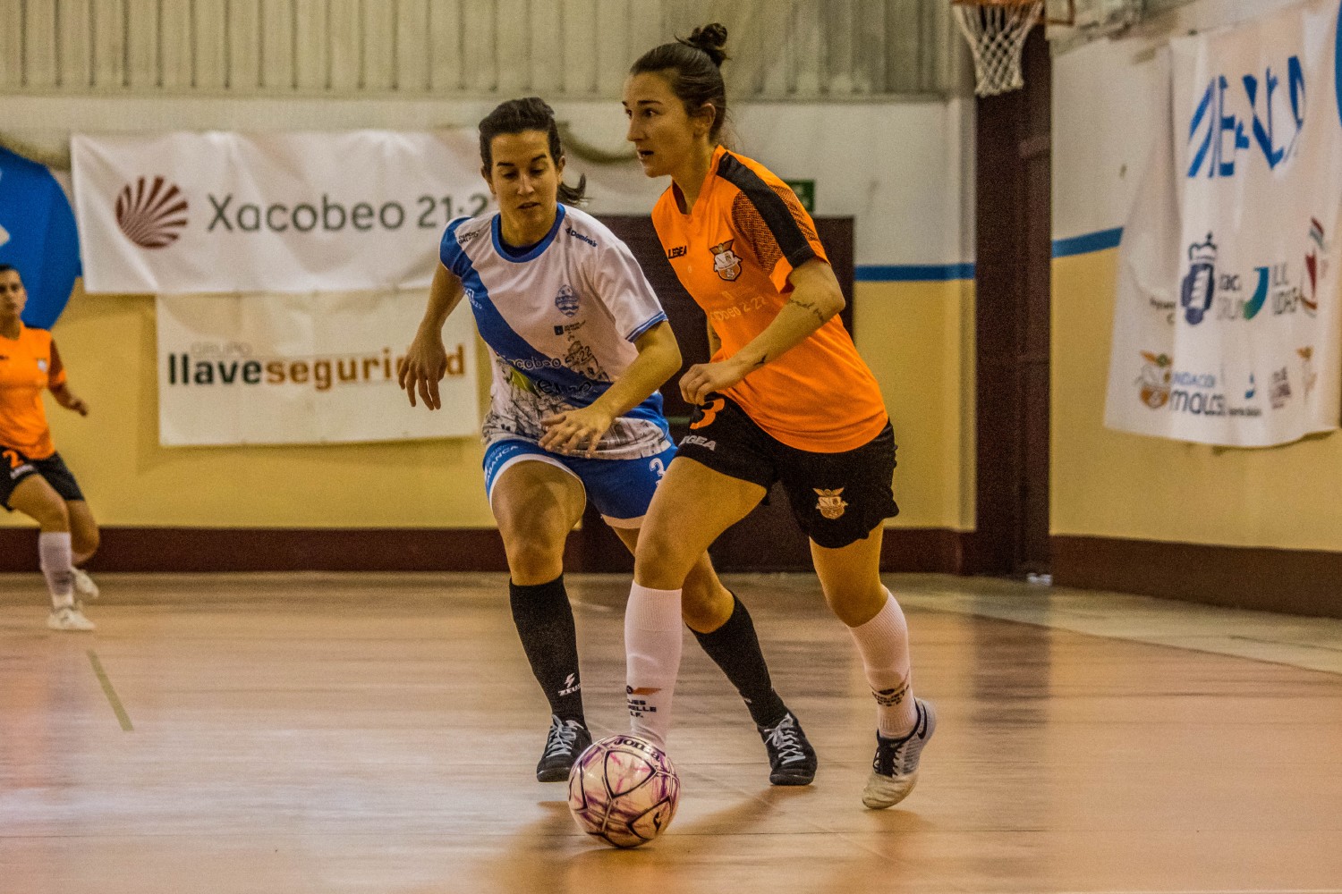 Crónica del Partido Dieciseisavos de Final de la Copa de S.M. La Reina: Viaxes Amarelle - Marín Futsal