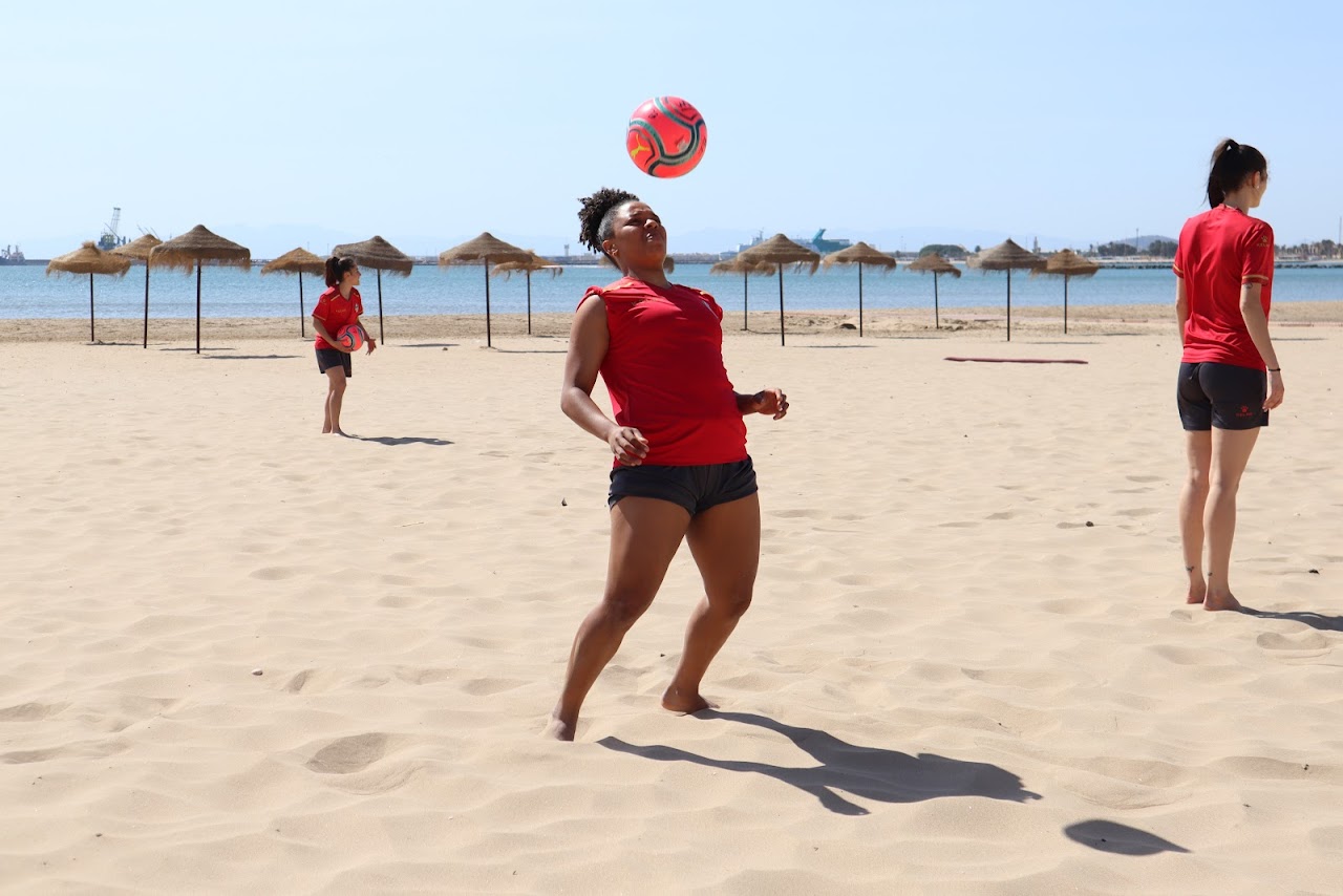 Bia y Ana Luiza, convocadas por la Selección Universitaria de Brasil