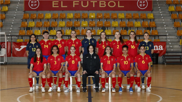 La Selección Femenina de Fútbol Sala con las que nos la vamos a jugar: A muerte con ellas.