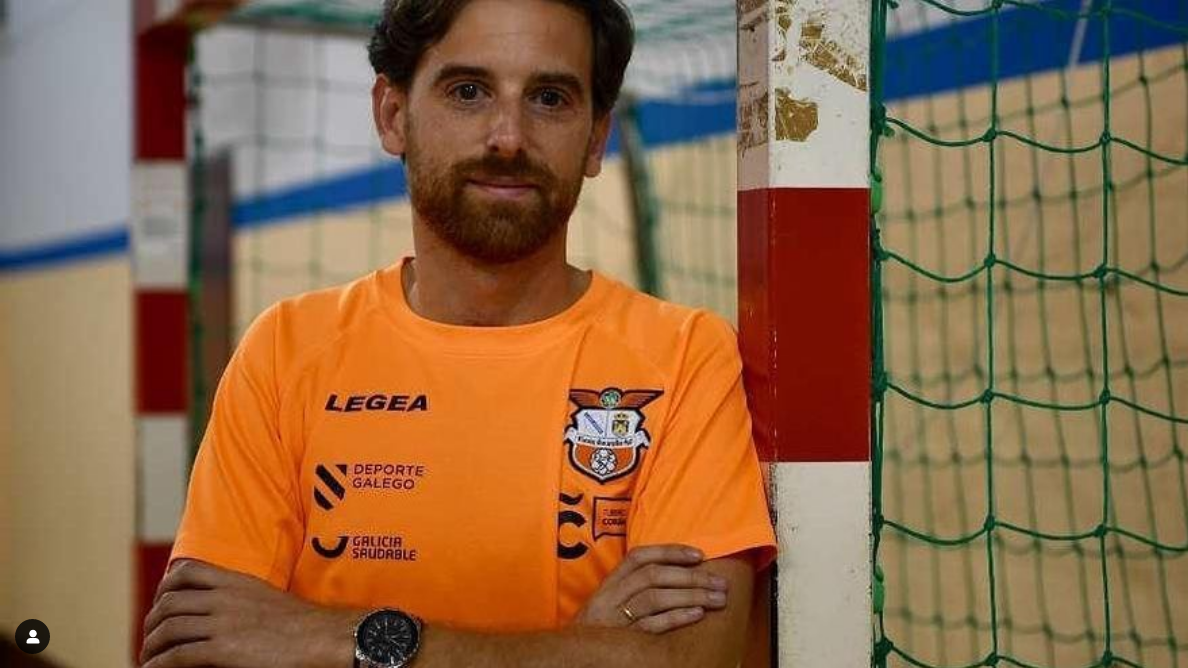 Jorge Basanta no continuará como Entrenador de Viaxes Amarelle. Foto: Viaxes Amarelle